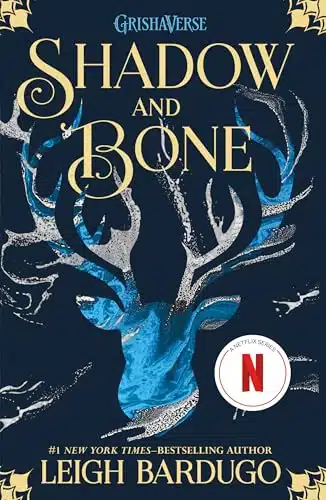 Shadow and Bone (The Shadow and Bone Trilogy Book )